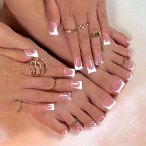 LOVFUL Flirt Alert Manicure & Pedicure Set